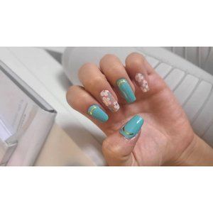 Floral Blue Nail Wrap